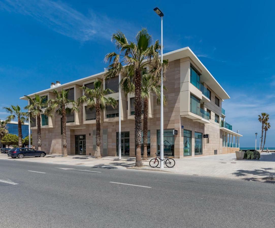 Luxury Beach Front Apartment With Pool 발렌시아 외부 사진
